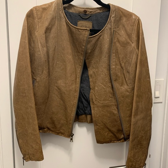 Tan leather jacket with convertible fur collar - Picture 2 of 8